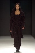 desfiles-gloriacoelho-saopauloinverno2005rtw-147