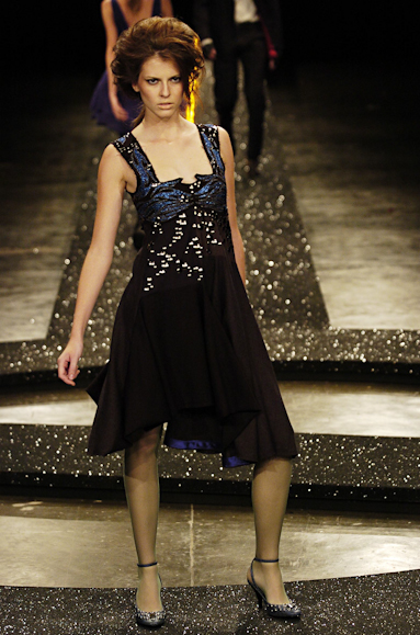desfiles-iodice-saopauloinverno2005rtw-102
