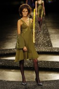 desfiles-iodice-saopauloinverno2005rtw-115
