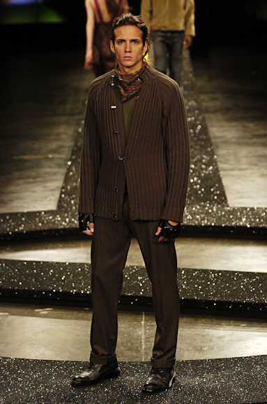 desfiles-iodice-saopauloinverno2005rtw-126