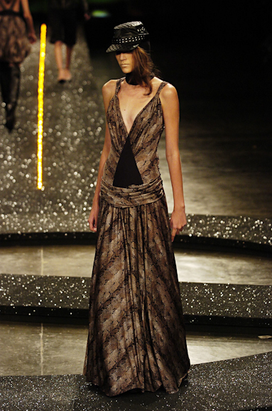 desfiles-iodice-saopauloinverno2005rtw-136
