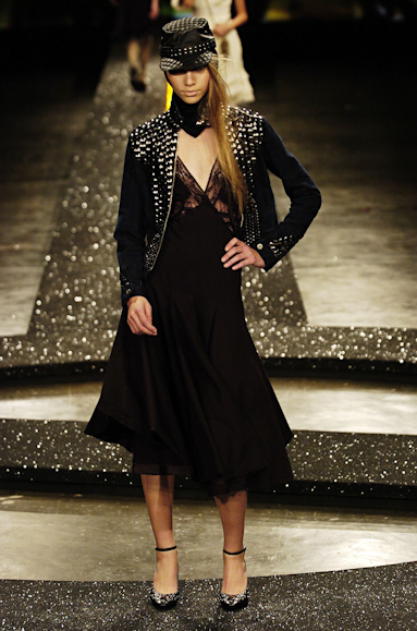 desfiles-iodice-saopauloinverno2005rtw-142