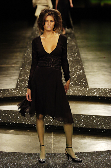 desfiles-iodice-saopauloinverno2005rtw-145