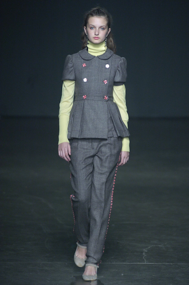 desfiles-isabelacapeto-saopauloinverno2005rtw-100