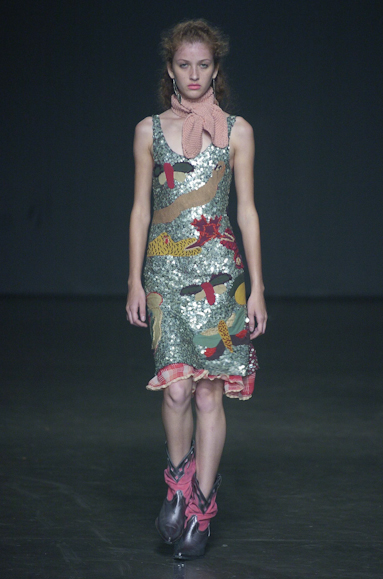 desfiles-isabelacapeto-saopauloinverno2005rtw-101