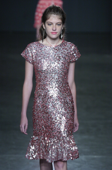 desfiles-isabelacapeto-saopauloinverno2005rtw-108