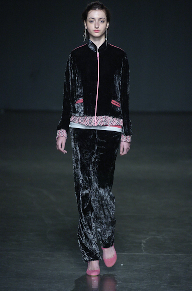 desfiles-isabelacapeto-saopauloinverno2005rtw-124
