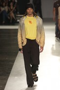 desfiles-linovillaventura-saopauloinverno2005rtw-103