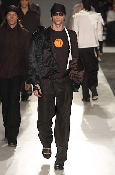 desfiles-linovillaventura-saopauloinverno2005rtw-116