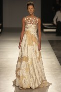 desfiles-linovillaventura-saopauloinverno2005rtw-129