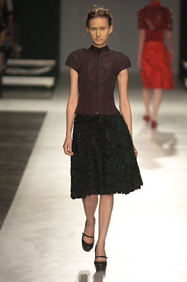 desfiles-linovillaventura-saopauloinverno2005rtw-154
