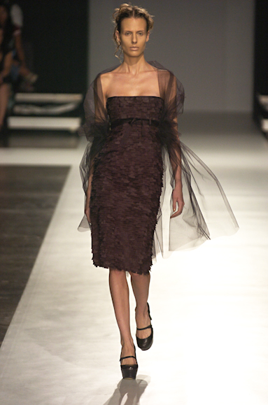 desfiles-linovillaventura-saopauloinverno2005rtw-155