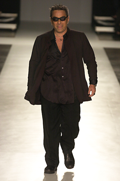 desfiles-linovillaventura-saopauloinverno2005rtw-161