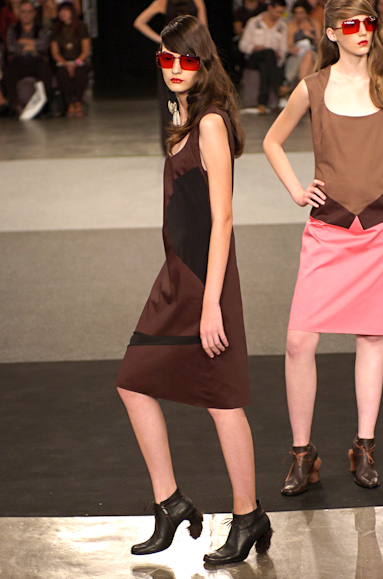 desfiles-lorenzomerlino-saopauloinverno2005rtw-115