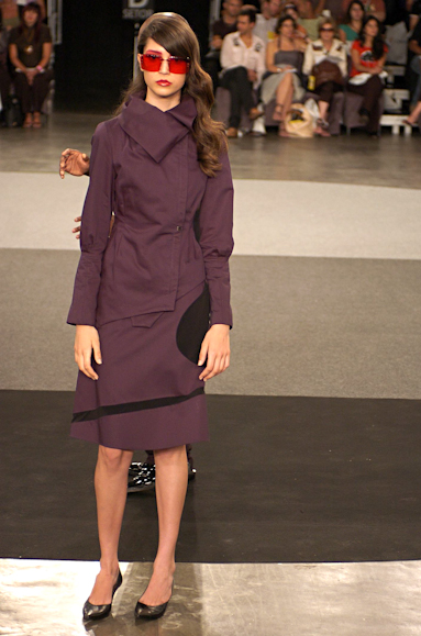 desfiles-lorenzomerlino-saopauloinverno2005rtw-122