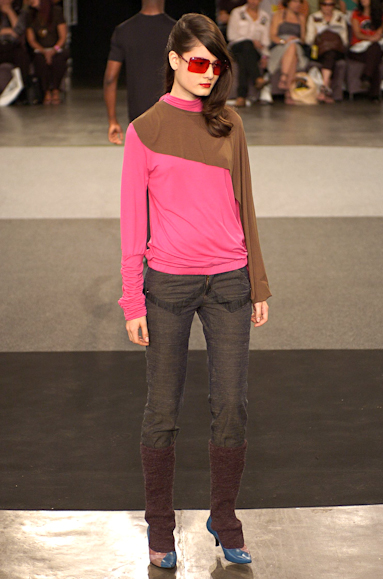 desfiles-lorenzomerlino-saopauloinverno2005rtw-123