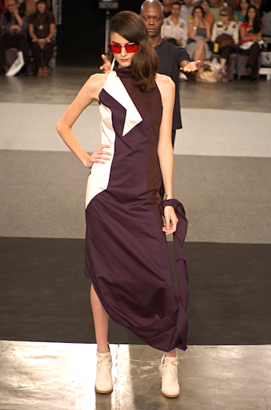 desfiles-lorenzomerlino-saopauloinverno2005rtw-124