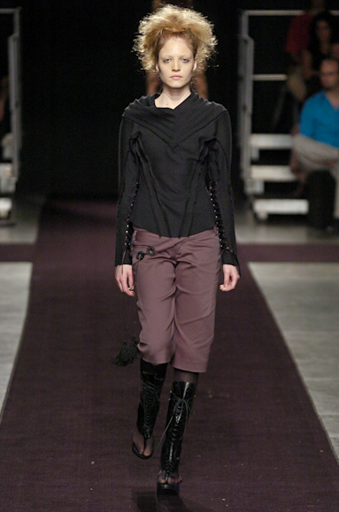 desfiles-mareunitschke-saopauloinverno2005rtw-111