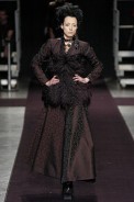 desfiles-mareunitschke-saopauloinverno2005rtw-129