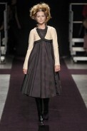 desfiles-mareunitschke-saopauloinverno2005rtw-135