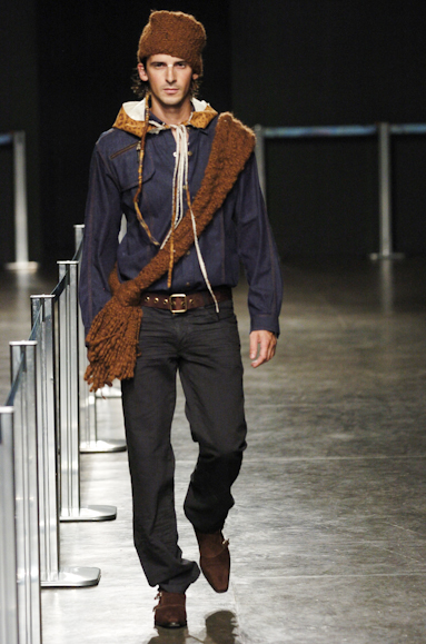 desfiles-marioqueiroz-saopauloinverno2005rtw-103
