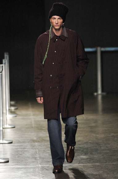 desfiles-marioqueiroz-saopauloinverno2005rtw-105