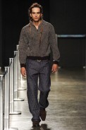 desfiles-marioqueiroz-saopauloinverno2005rtw-115