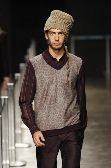 desfiles-marioqueiroz-saopauloinverno2005rtw-118