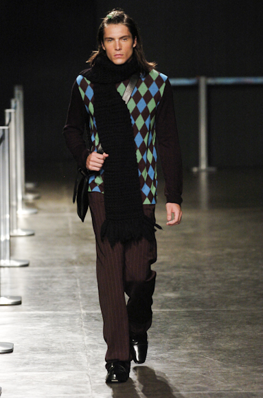 desfiles-marioqueiroz-saopauloinverno2005rtw-120