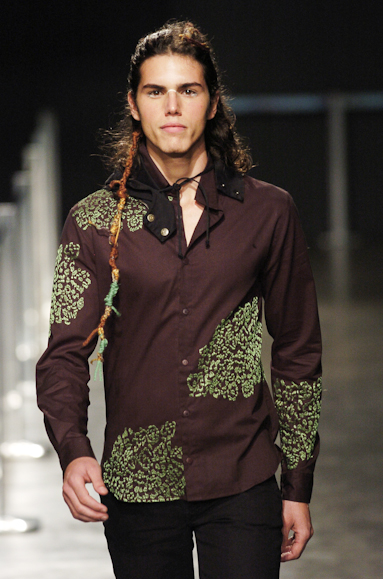 desfiles-marioqueiroz-saopauloinverno2005rtw-121