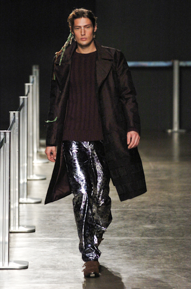desfiles-marioqueiroz-saopauloinverno2005rtw-126