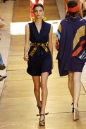 desfiles-neon-saopauloinverno2005rtw-106