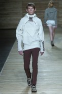 desfiles-osklen-saopauloinverno2005rtw-105