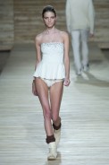 desfiles-osklen-saopauloinverno2005rtw-132