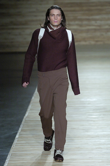 desfiles-osklen-saopauloinverno2005rtw-134