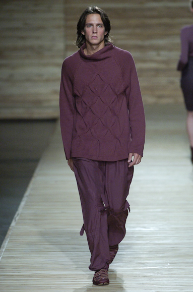 desfiles-osklen-saopauloinverno2005rtw-137
