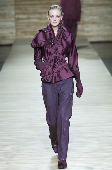 desfiles-osklen-saopauloinverno2005rtw-138