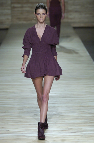 desfiles-osklen-saopauloinverno2005rtw-145