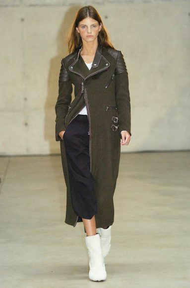 desfiles-pedrolourenco-saopauloinverno2005rtw-101