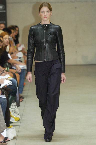 desfiles-pedrolourenco-saopauloinverno2005rtw-108