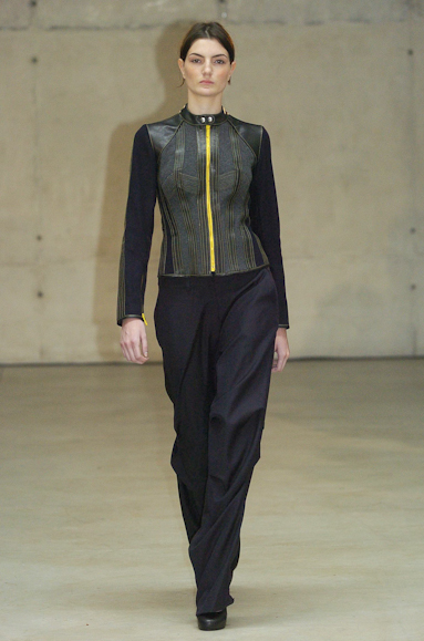 desfiles-pedrolourenco-saopauloinverno2005rtw-109
