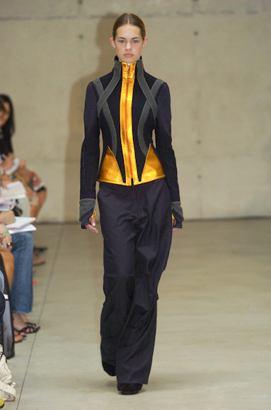 desfiles-pedrolourenco-saopauloinverno2005rtw-110