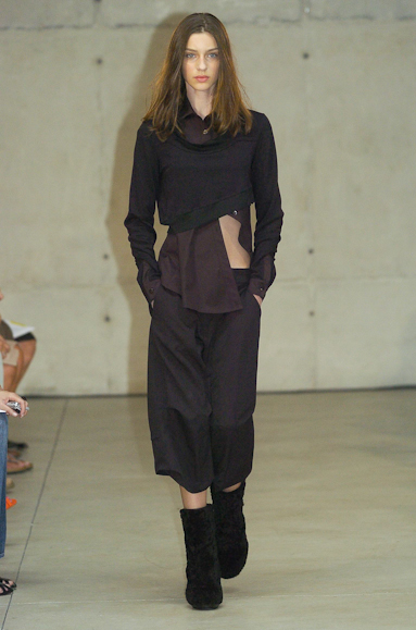 desfiles-pedrolourenco-saopauloinverno2005rtw-114