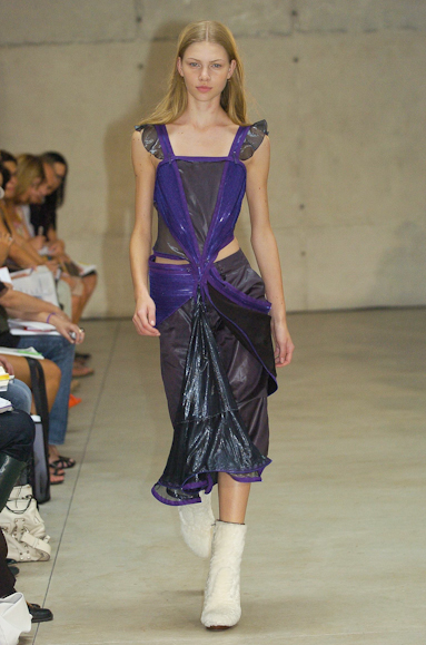 desfiles-pedrolourenco-saopauloinverno2005rtw-118