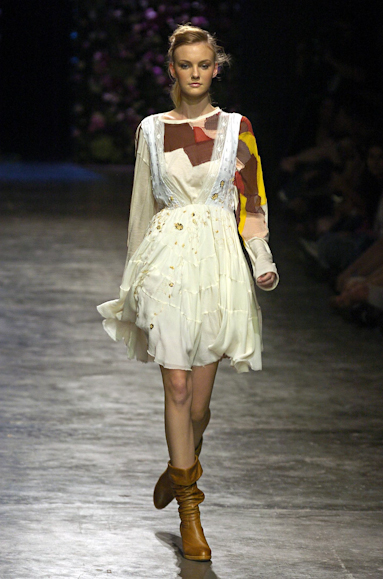 desfiles-ellus-saopauloinverno2005rtw-101