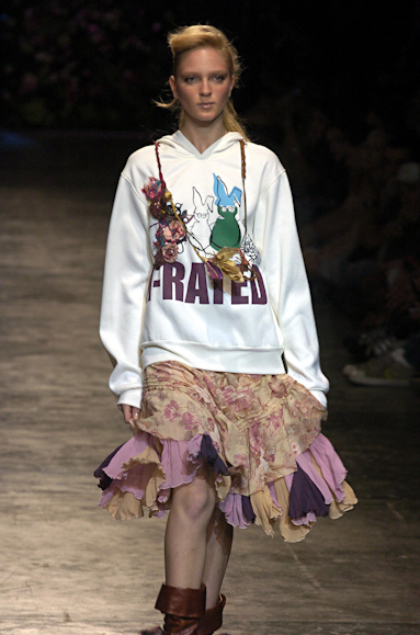 desfiles-ellus-saopauloinverno2005rtw-105