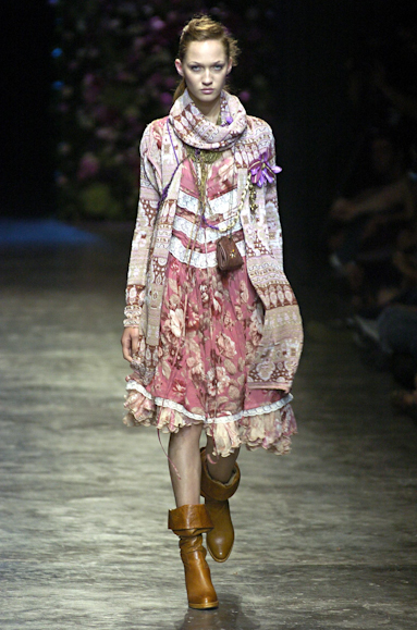 desfiles-ellus-saopauloinverno2005rtw-108