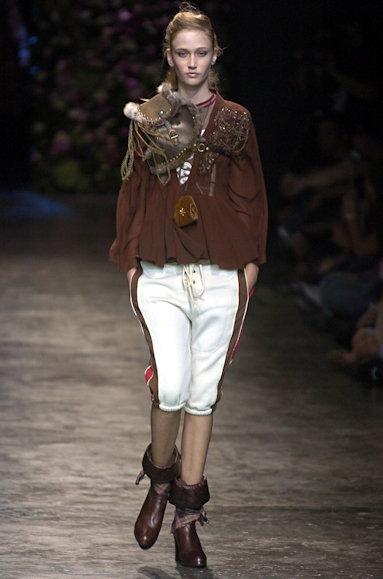 desfiles-ellus-saopauloinverno2005rtw-111