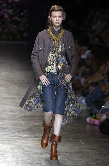 desfiles-ellus-saopauloinverno2005rtw-116