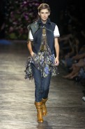 desfiles-ellus-saopauloinverno2005rtw-119